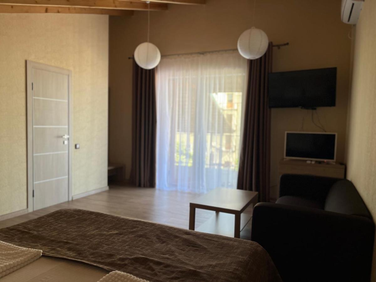 Guest House Letto Gagry Eksteriør bilde